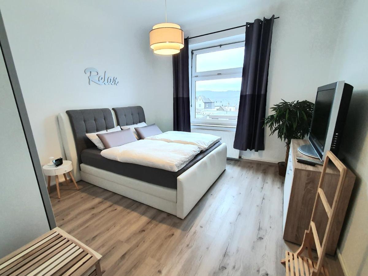 Moderne Wohlfuehloase Zentral In Seenaehe - Pillow Menu, 2 Stk 55" Smart Tvs, Netflix, Disneyplus Uvm Ветер Екстериор снимка